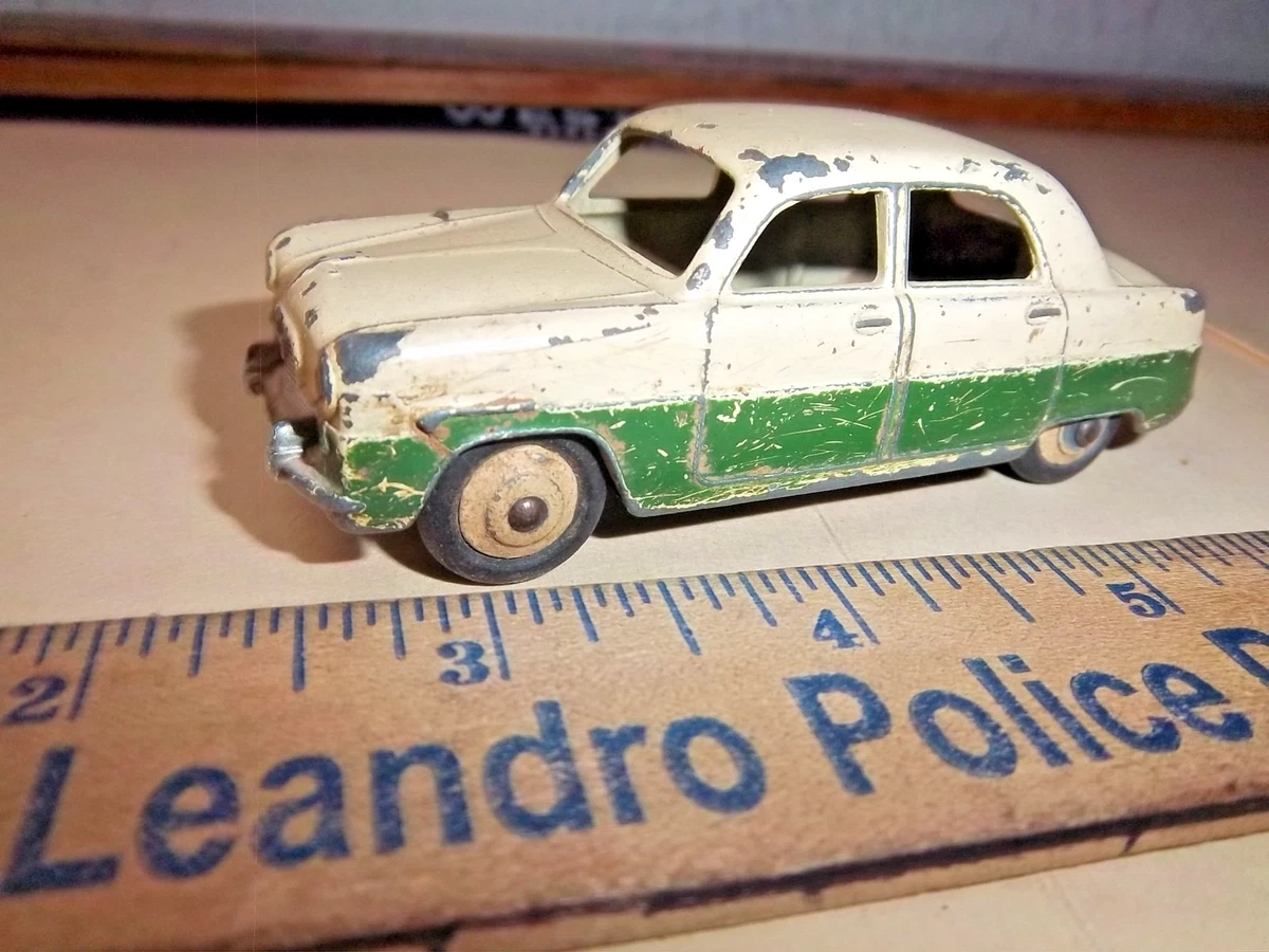 Dinky 1956 Year of Manufacture Vintage Manufacture Diecast Cars