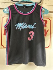 Miami Heat Basketball Jersey Dwyane Wade 3 Nike Size Youth Large NBA