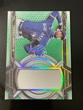 2021 TOPPS TRIPLE THREADS JUMBO RELIC Lourdes Gurriel Jr. #’d 13/27