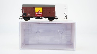 Brawa H0 47964 gedeckter Güterwagen ''Erdal'' DB
