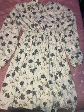 Shein Cream and Gray Floral Dress Size Large Long Sleeves