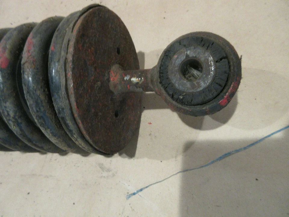 Amortiguador delantero Ferrari 208.308 GTB P/N 110786 Foto 2 de 4