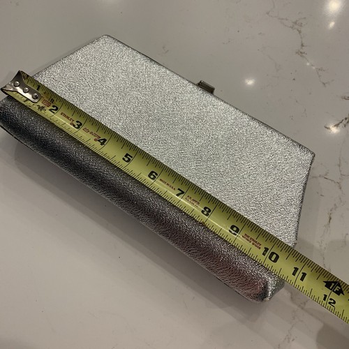 Vintage Glittery Silver Clutch w/ Optional Chain Minor Signs of wear - Picture 4 of 12