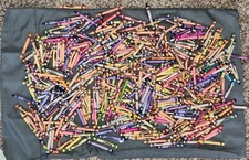 Lot of Crayons 5 lbs Bulk Crafts Art Melting Mostly Crayola