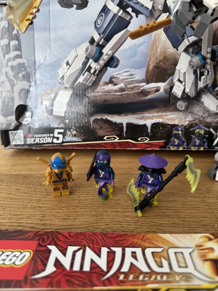 LEGO Ninjago 71738 Zane's Titan Mech Battle, Foto 4 von 5