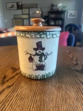 Small Gerald E. Henn Handcrafted Spongeware Snowman Crock