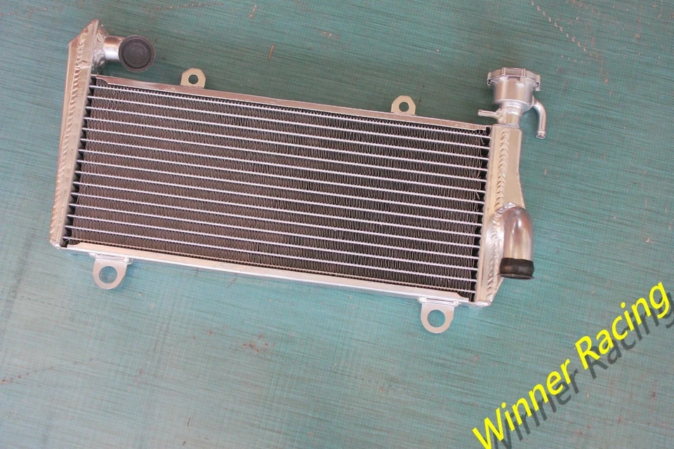 Radiador superior de aleación para Ducati 1199 Panigale R/S 1198cc 2011-2014 Foto 2 de 4