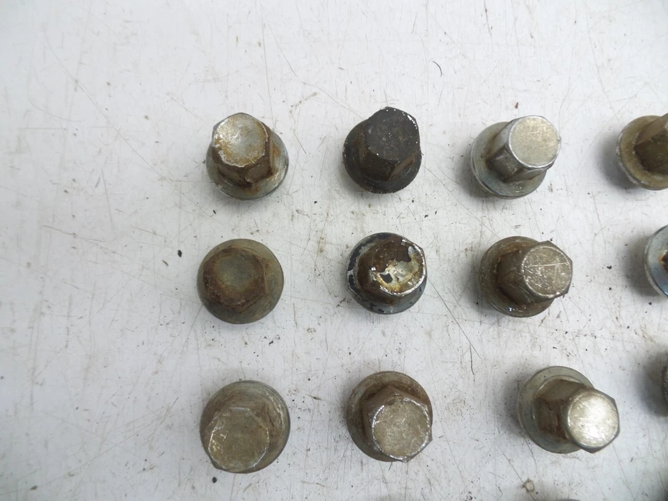 78-81 CAMARO FIREBIRD TRANS AM ORIGINAL N90 COPO DE NIEVE LLANTA JUEGO DE TUERCAS 20 Foto 4 de 4