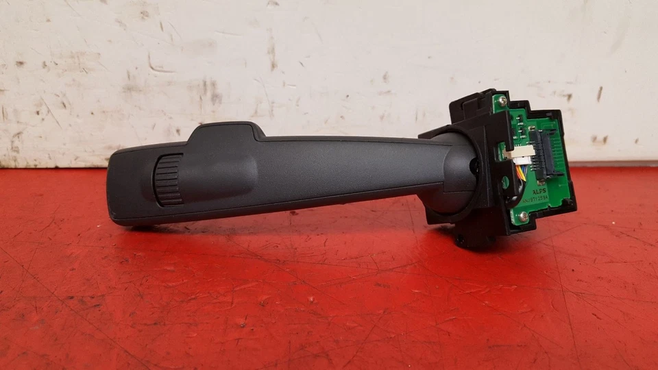 2014 VOLVO V40 WIPER STEERING CLUMN SWITCH STALK 31394007 - Image 2 of 3