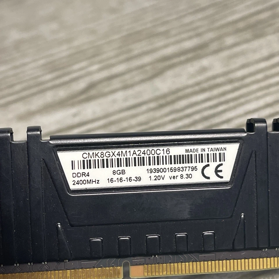 Corsair Vengeance LPX 8GB (1x8GB) RAM DDR4 2400MHz - Image 4 of 4