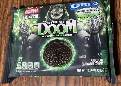MARVEL OREO STUF OF DOOM CHOCOLATE CREME SANDWICH COOKIES ( IN HAND )  04 OF 04