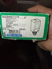 Schneider Electric XUC9ARCTU78 Photoelectric Sensor