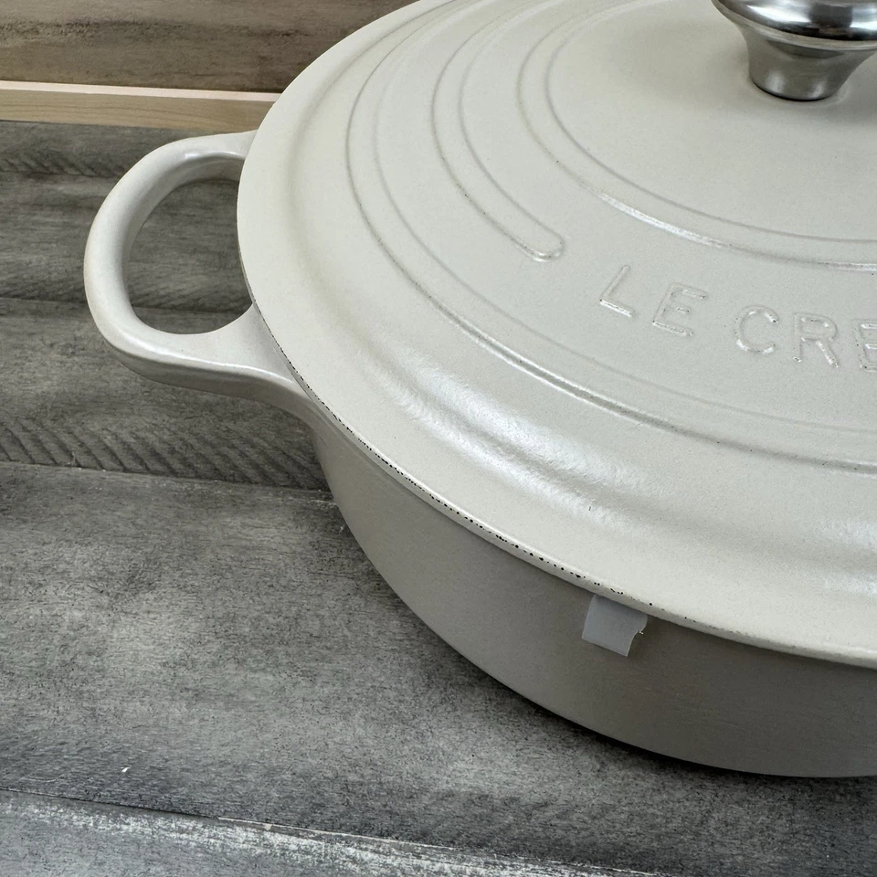 Le Creuset Signature Enameled Cast Iron Wide Dutch Oven 6 3/4 Qt Brioche Read - Image 3 of 4