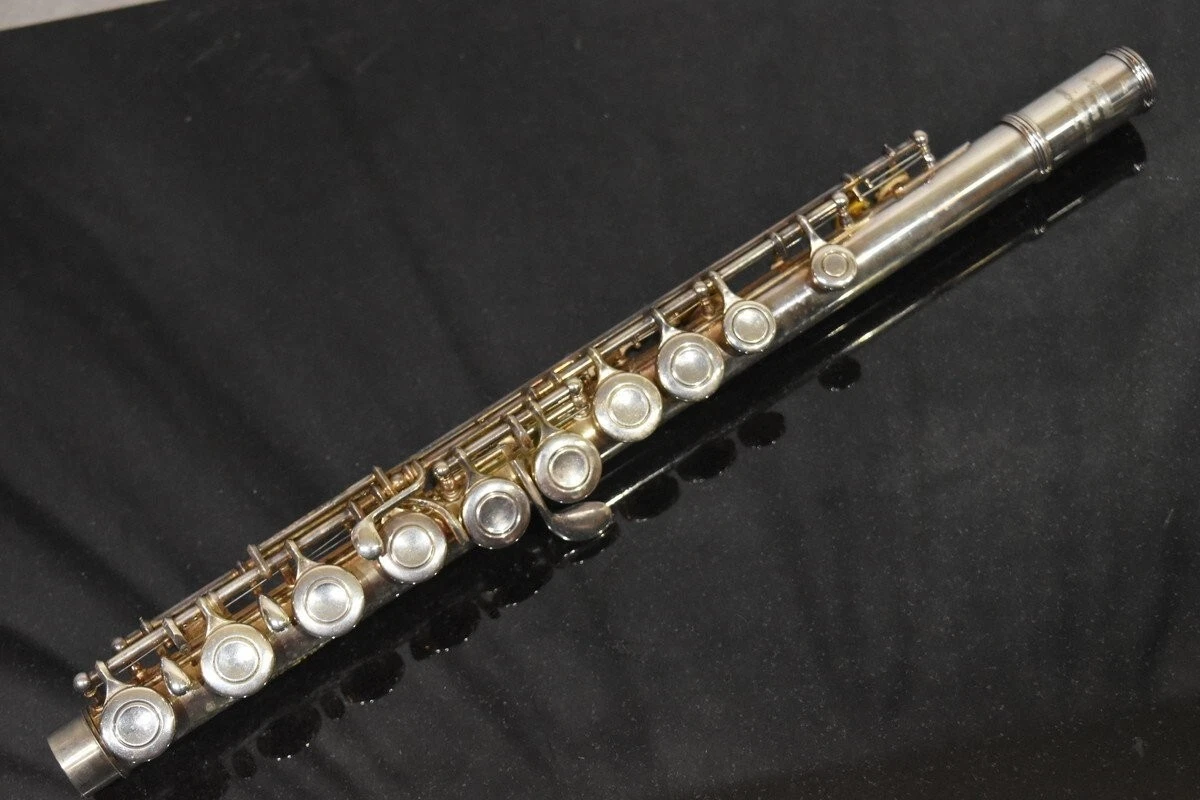 Yamaha YFL-311 Silver Plated Flute Nickel Silver working with hard