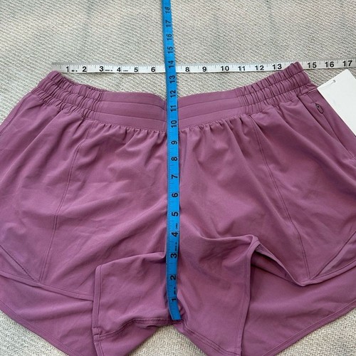 Lululemon Hotty Hot Low-Rise Lined Shorts Size 12 NWT Velvet Dust Rare - Picture 2 of 8