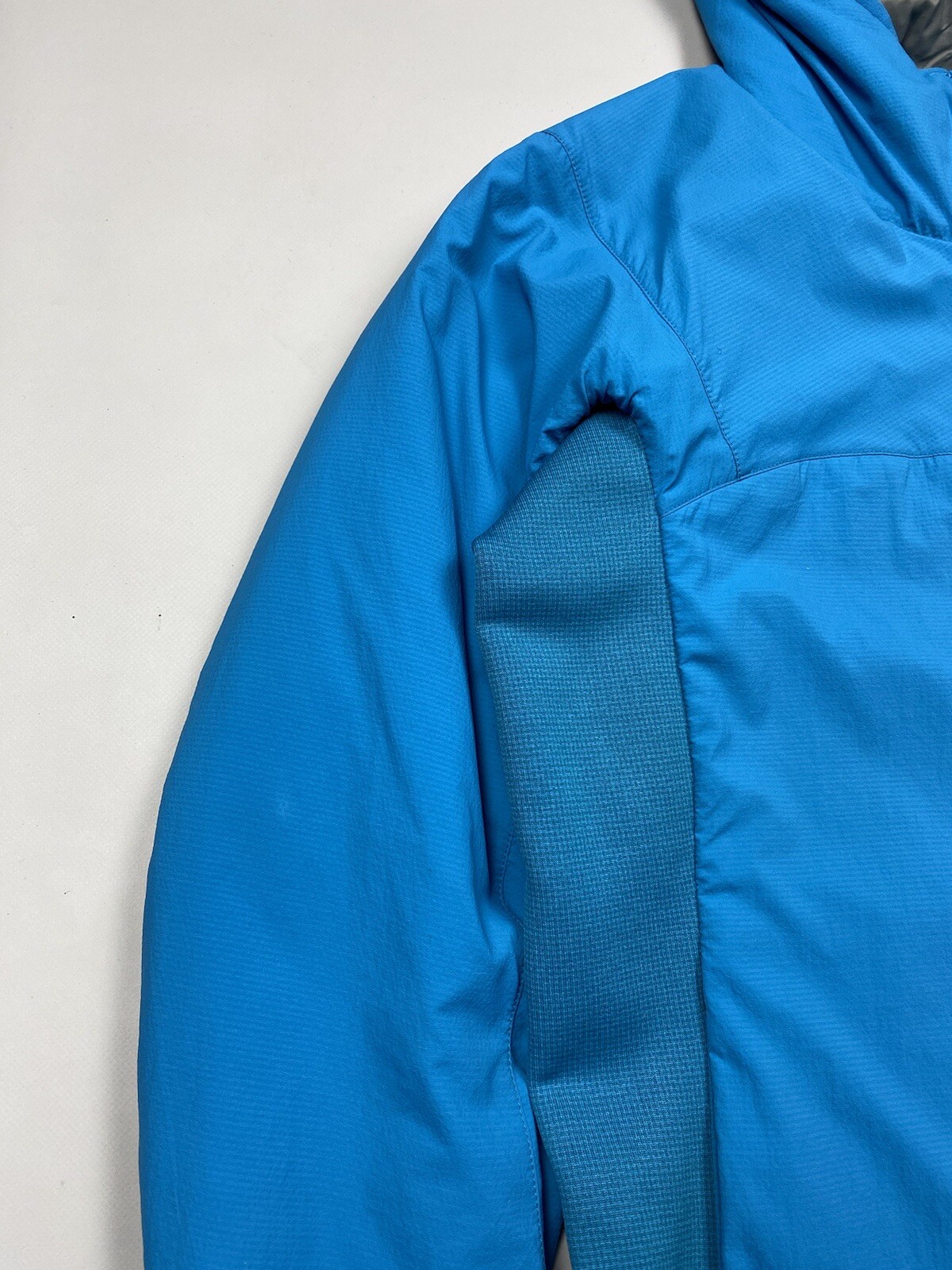 ARC'TERYX Giacca vintage Arcteryx Atom taglia L