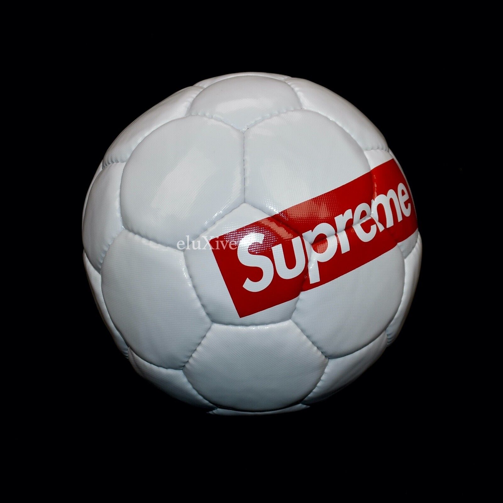 Supreme / Umbro Soccer Ball "Red Camo"