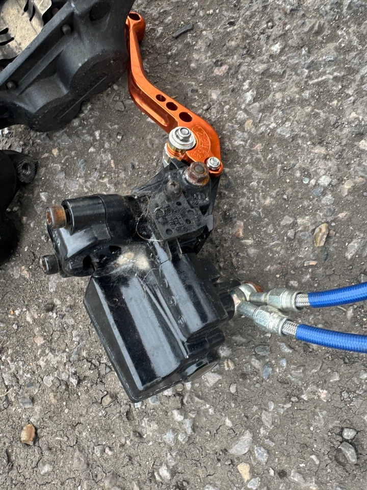 ⭐ PINZAS DE FRENO DELANTERAS KAWASAKI GPZ1100 ZZR1100 1995-1998 MASTER FREE POST ⭐ Foto 2 de 4