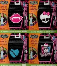 Monster High Patches 4 Pack :Draculaura's Lips, Frankie's Heart, Etc.