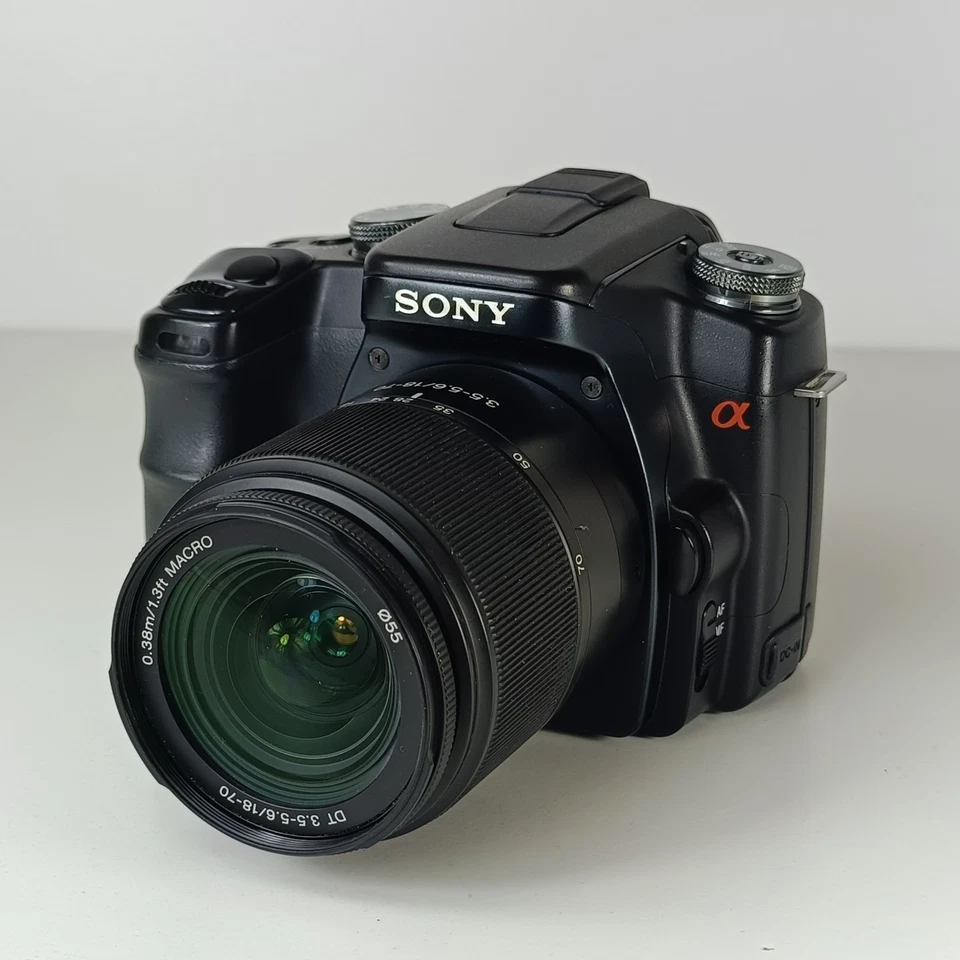 Sony Alpha 100, photo 4 of 5