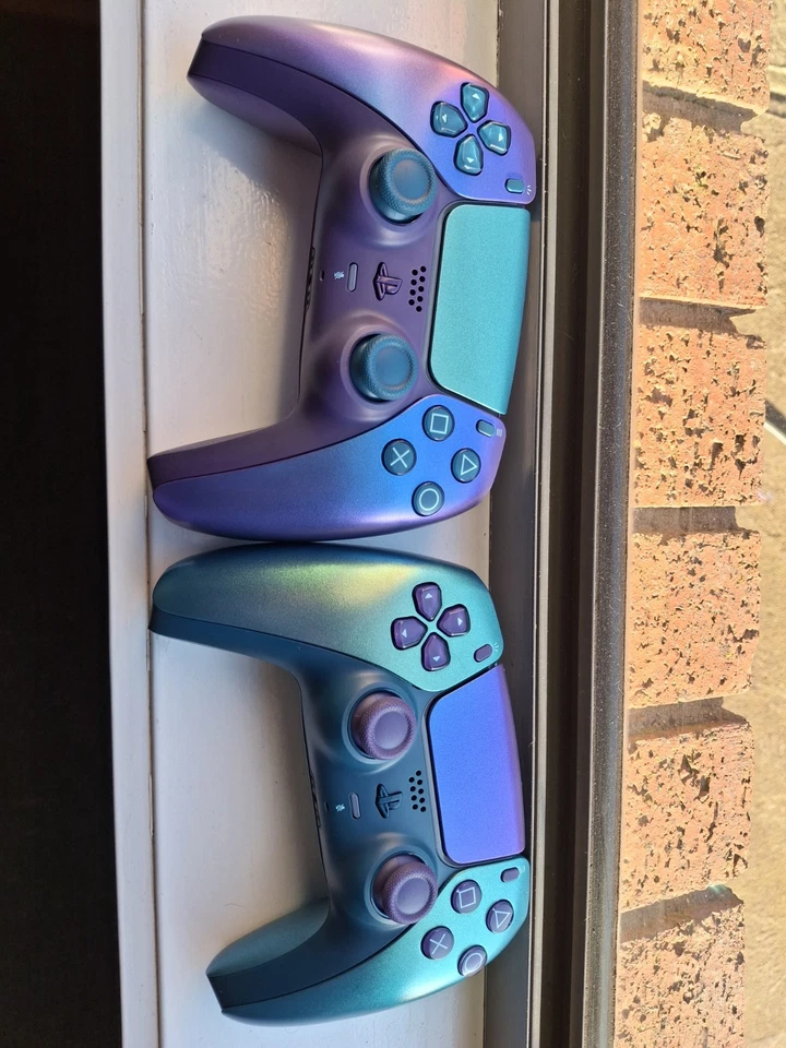 PlayStation 5 DualSense Wireless Controller - Chroma Indigo Teal Hybrid Jokers  - Image 4 of 4