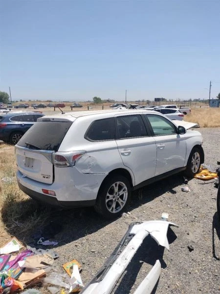 WHT DECKLID TAILGATE 2014-2015 MITSUBISHI OUTLANDER Foto 2 de 4