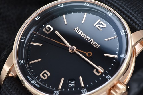 Audemars Piguet Code 11.59 41mm 18K Rose Gold Black Dial 15210OR with Card