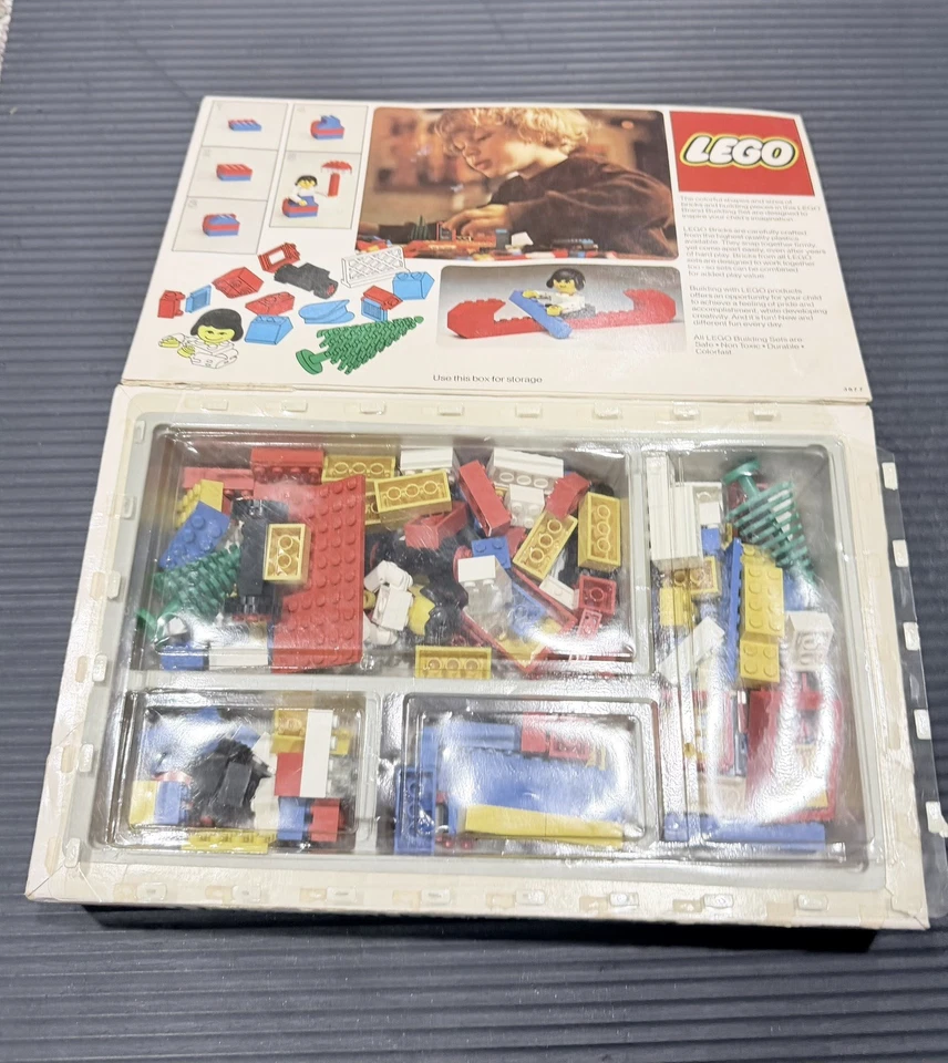 Vintage Lego set 111 1976 universal building block set with box - complete - Image 2 of 3