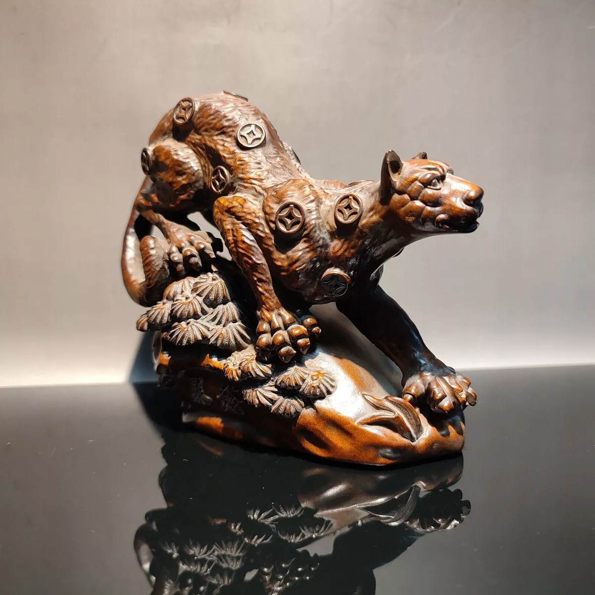 chinese boxwood Home Art Craft carved wooden Leopard statue panther cheetah  Wood