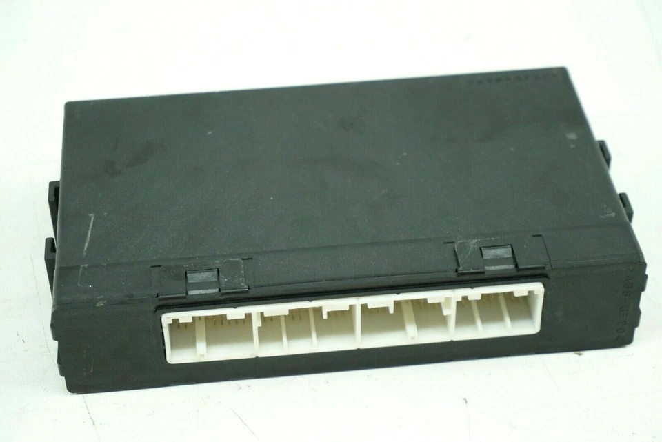 Subaru Outback 3.6R 2010 bloqueo antirrobo módulo de control informático integrado OEM Foto 4 de 4