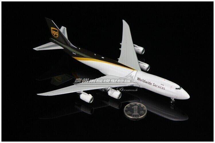1:400 Phoenix UPS BOEING 747-8F Airfreighter Diecast Aircraft