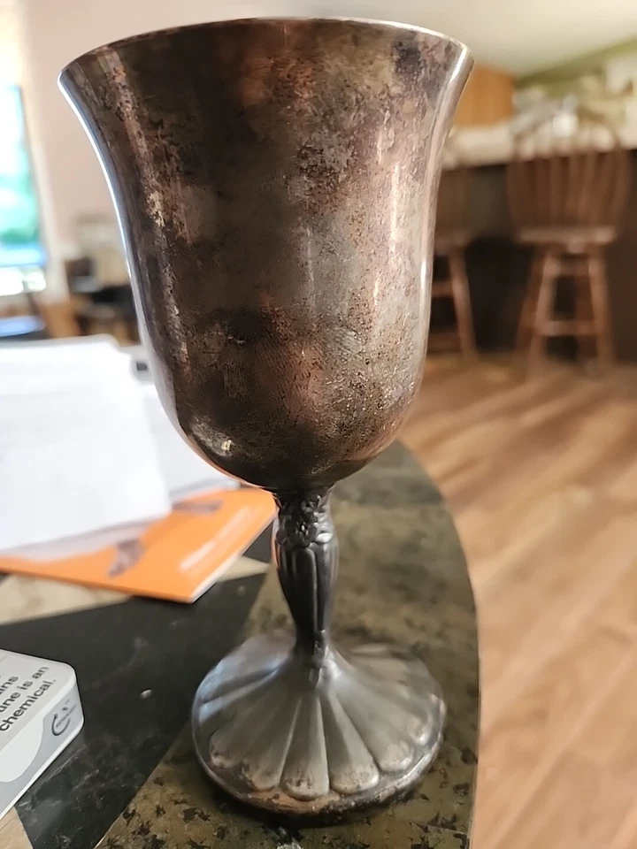 АНТИКВАРНЫЙ серебряный кубок International Silver Co. 98,2, чашка (потускневшая) ручной работы - Изображение 2 из 4