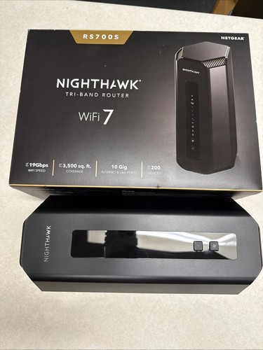 NETGEAR - Nighthawk BE19000 Tri-band Wi-Fi 7 Router - Black / Model RS700