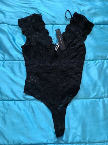 bcbgmaxazria Black Lace Lingerie thong XS NEW !