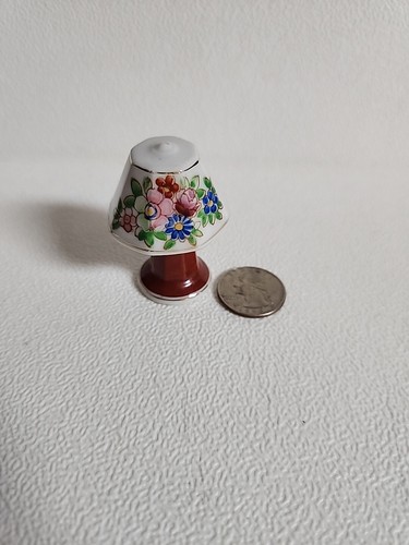 Vintage JAPAN Dollhouse Miniature Porcelain Table Lamp Floral Approx 2 1/8" tall - Picture 13 of 14