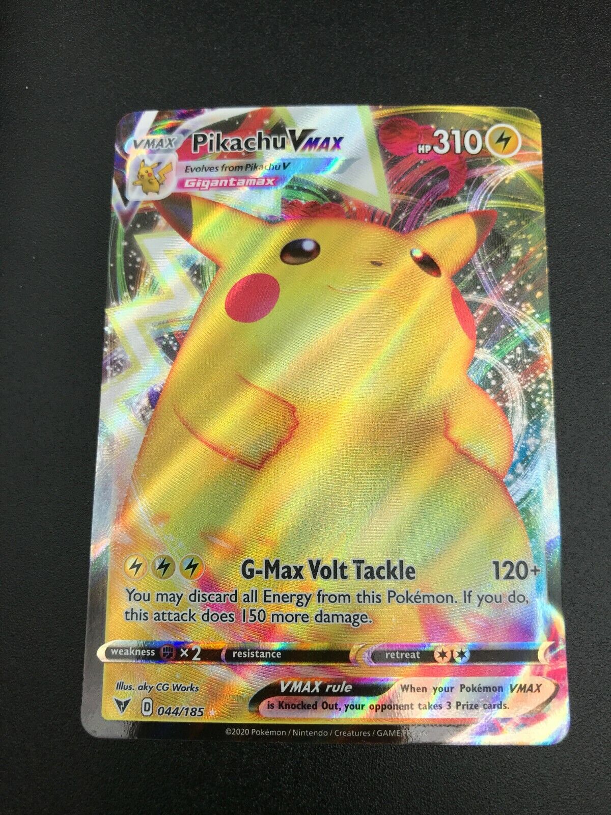 PIKACHU VMAX (044/185)