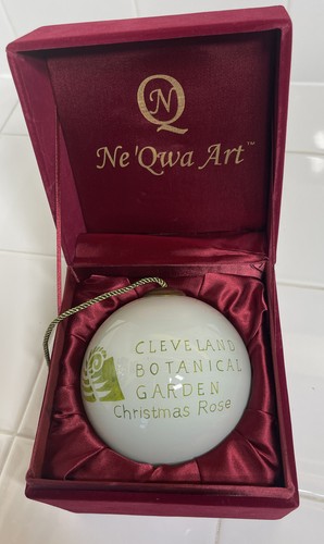 💥 Original Ne'Qwa Art Ornament  Cleveland Botanical Garden, Christmas Rose - Picture 2 of 12