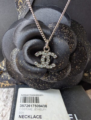 Authentic RARE Chanel CC B10V logo classic timeless crystal