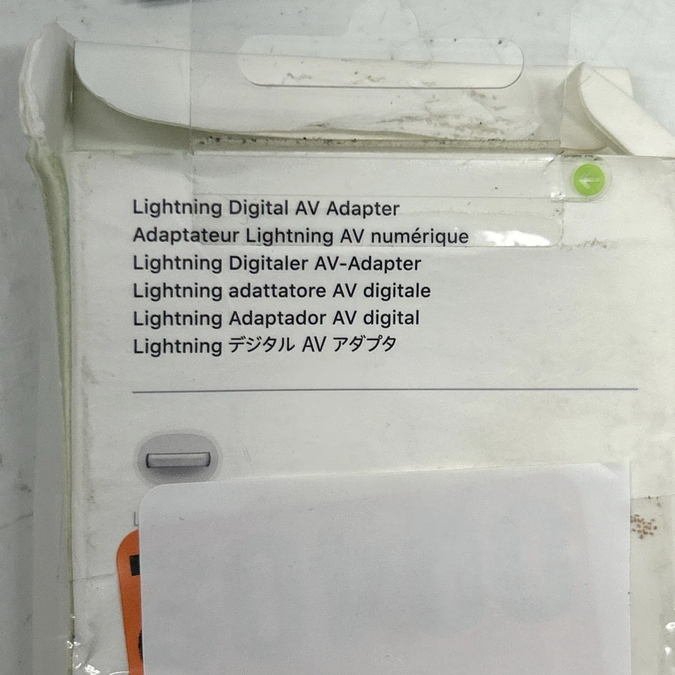 2 Apple Lightning to Digital AV Adapter (HDMI) White - Image 3 of 3