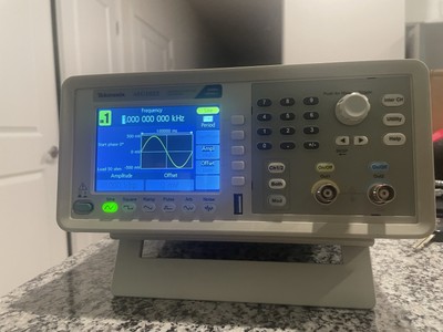 Tektronix AFG1022 25MHz Function Generator