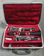 Selmer Clarinet With Case
