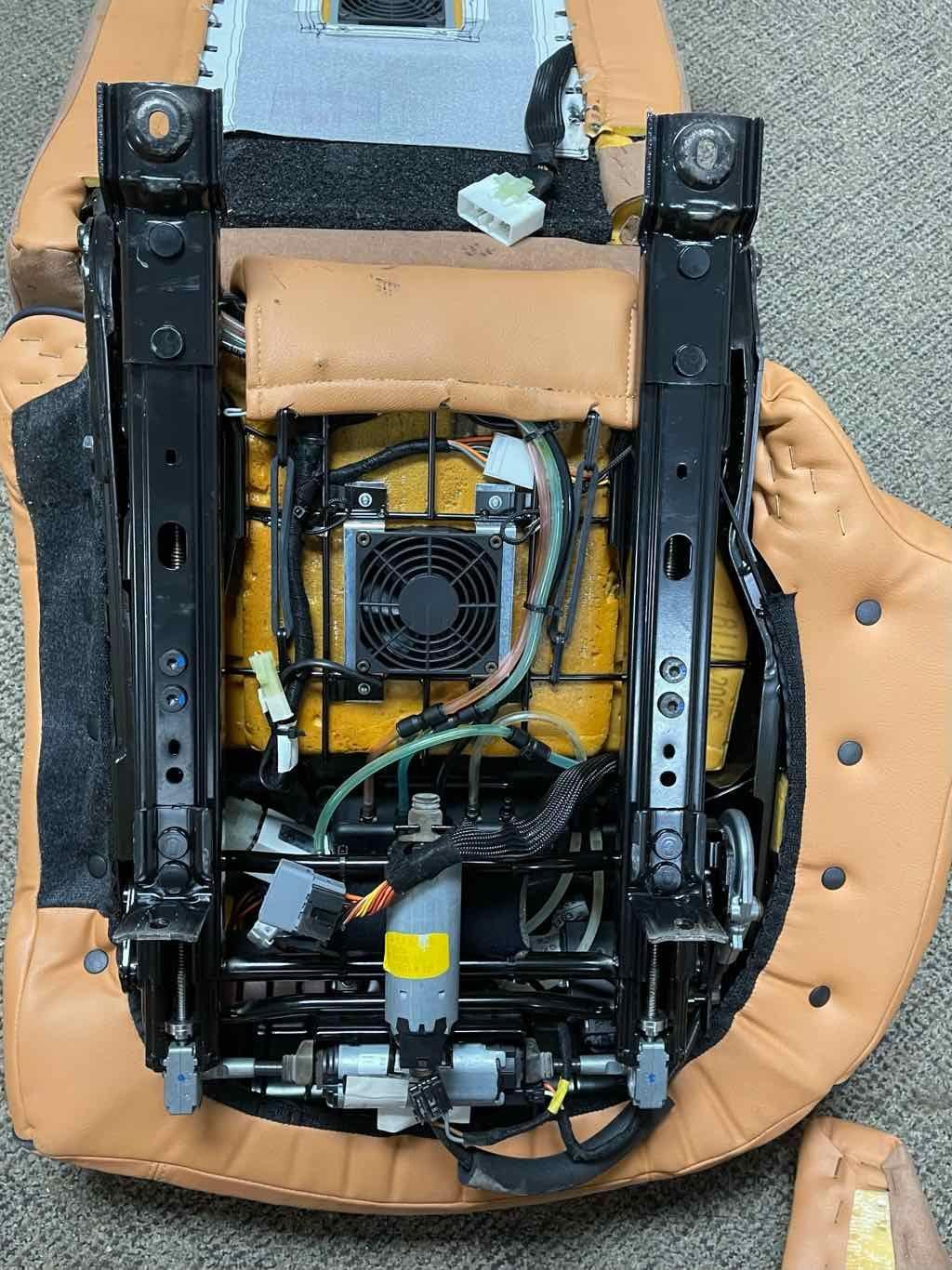 07 MASERATI QUATTROPORT Rear Seat