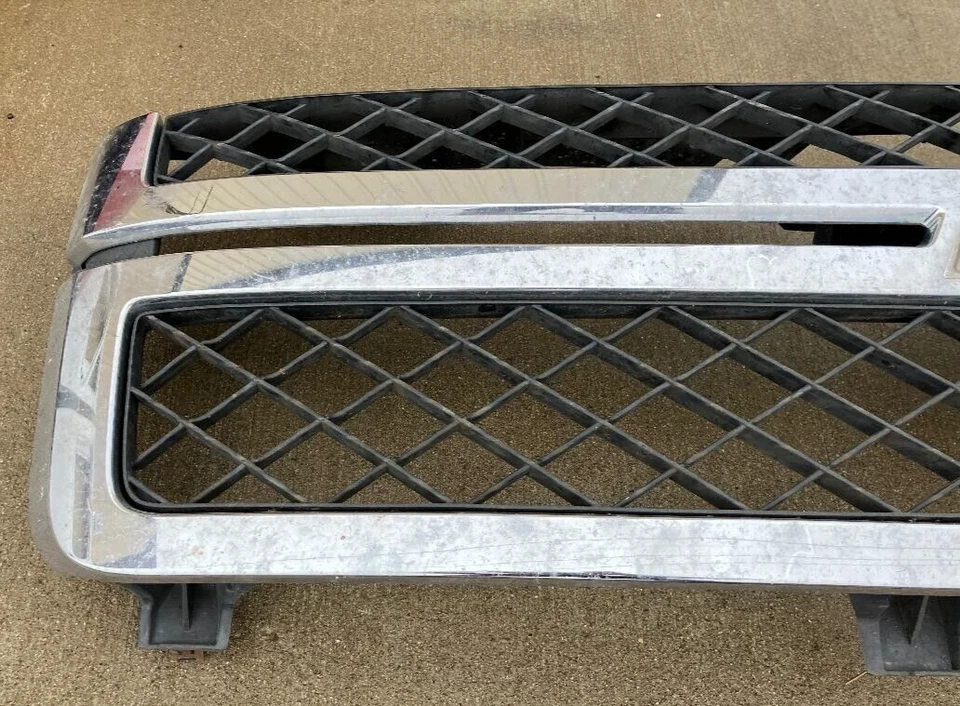Chevy Silverado 2500HD 3500HD 2007-2014 parrilla delantera P/N 831144196 original OEM Foto 4 de 4