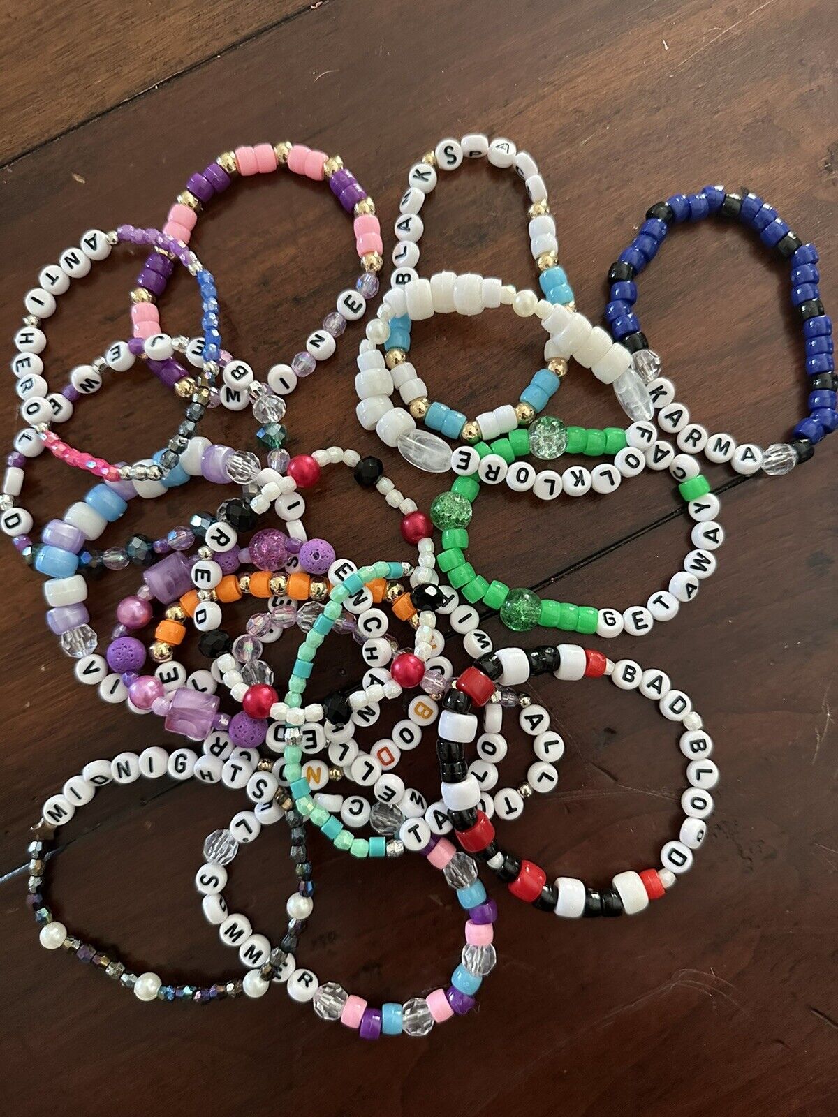 Taylor Swift Eras Tour Friendship Bracelets  Taylor swift party, Friendship  bracelets with beads, Taylor swift outfits