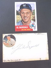 Gil McDougald Autograph on 3