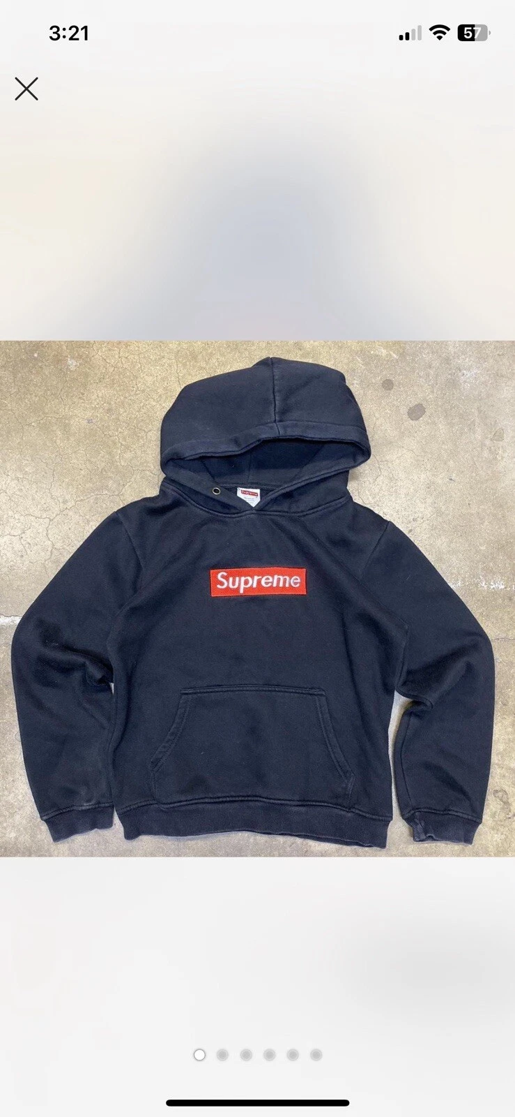 Sweat à capuche logo Supreme Box taille M mais convient très petit