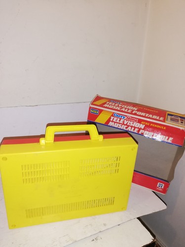 NEW WITH VINTAGE HS CARRY ALONG PLAYWELL PORTABLE MUSIC TV - Picture 4 of 4
