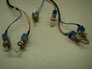 Fuji Soku 8c1011 Toggle Switch 6a 125vac 3a 250vac Lot Of 6 Ebay Fuji Soku 8c1011 Toggle Switch 6a 125vac 3a 250vac Lot Of 6 Ebay