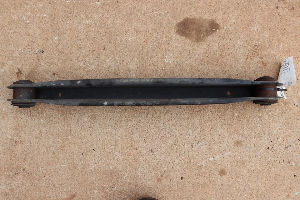 GMC YUKON XL 1500 2007-2013 suspensión trasera derecha brazo de control de arrastre inferior OEM Foto 4 de 4