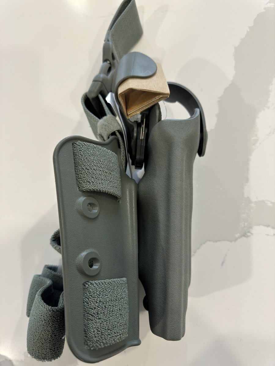 Black Safariland Beretta 92 Level 3 Retention Drop Leg Thigh